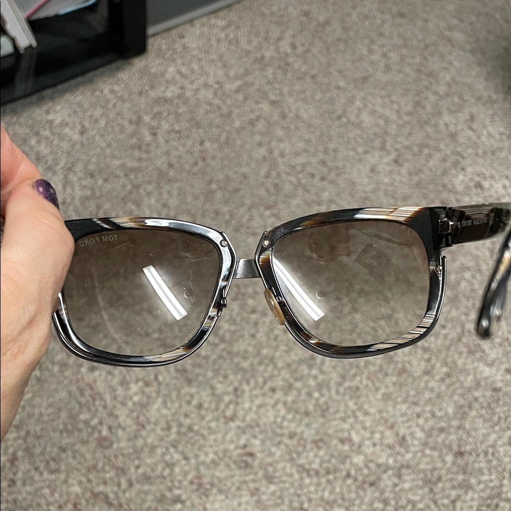 Tom Ford carina Women's black/briwn patterned Sunglasses - Picture 8 of 13